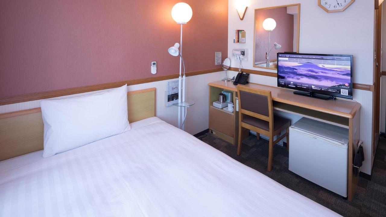 Toyoko Inn Sendai Higashi-Guchi No.1 Екстер'єр фото