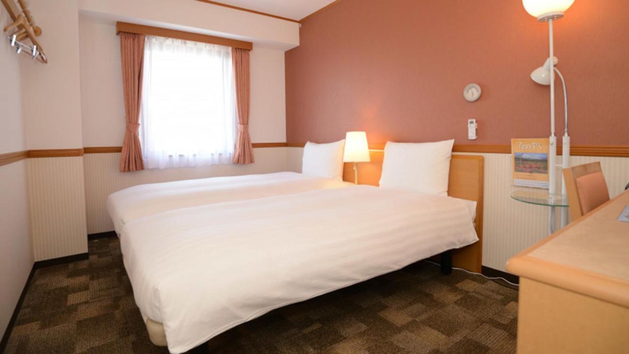 Toyoko Inn Sendai Higashi-Guchi No.1 Екстер'єр фото