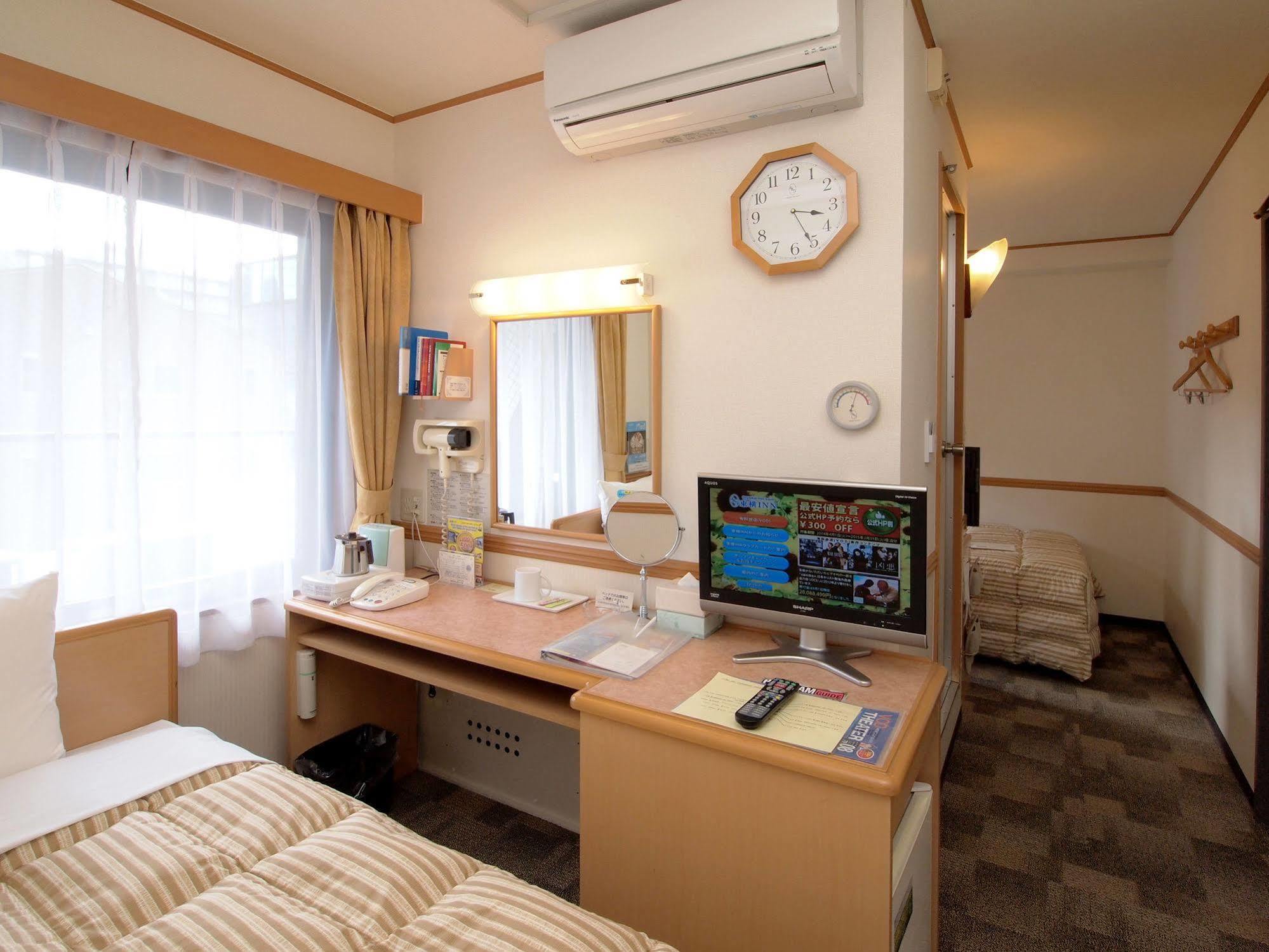 Toyoko Inn Sendai Higashi-Guchi No.1 Екстер'єр фото